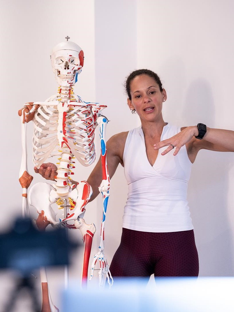 alexandra-osteopathy-pilates-speaking Alexandra presenting about osteopathy and pilates in Grand Rapids